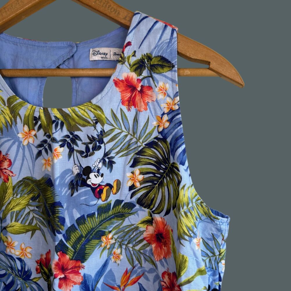 Disney X Tommy Bahama Jungle Jubilee Linen Shift Dress - Picture 2 of 8